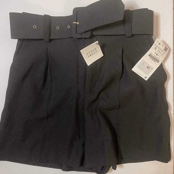 Zara Pants - Black Zara Dress Shorts with Wide Belt